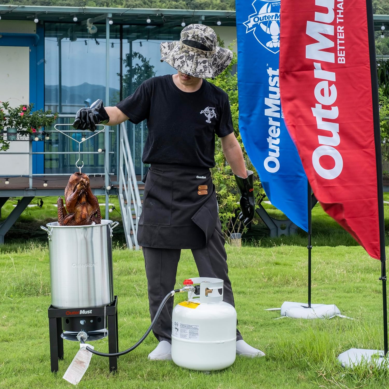 30 QT. Outdoor Fryer 50,000 BTU Turkey Fryer Set and Seafood Boil with Perforaed Basket, Ideal Outdoor Cooker for Turkey, Crawfish, Crab, Shrimp, Lobster for Thanksgiving Gathering